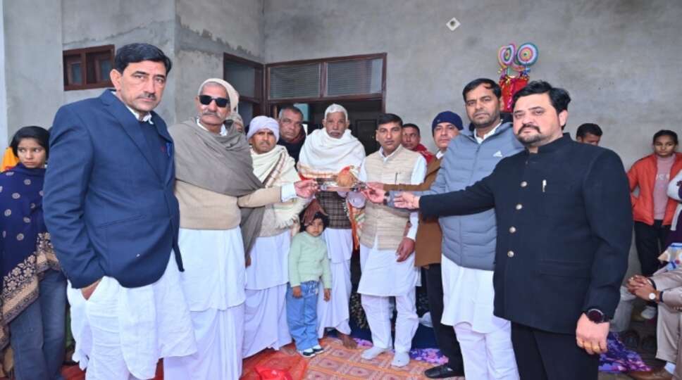 There is a lot of discussion in Haryana and Rajasthan, what did the father of the boy of this unique marriage take in dowry?