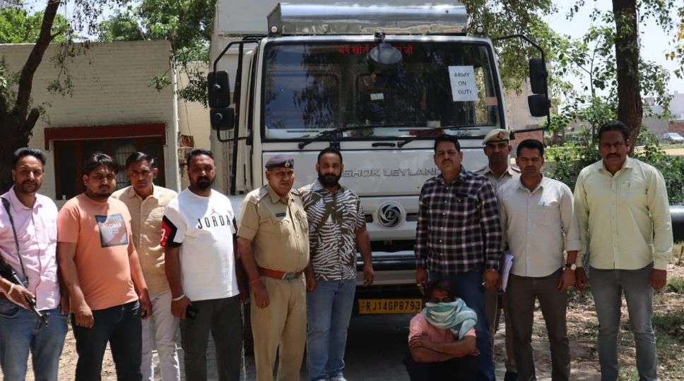 सिरसा पुलिस की  बड़ी कार्रवाई, करीब एक करोड रुपए की 2245 किलोग्राम डोडा चूरा पोस्त से भरा ट्रक बरामद,  एक काबू 