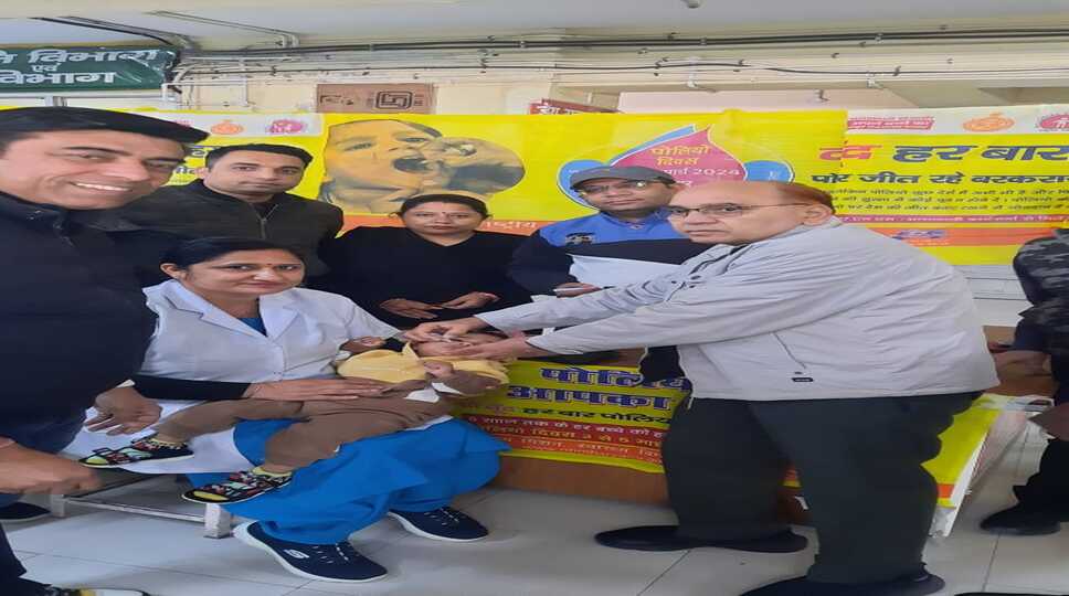 Civil Surgeon Dr. M.K. Bhadu launches Pulse Polio campaign