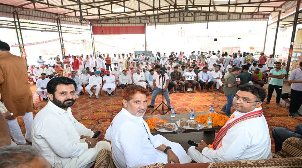 टोहाना विधानसभा के गांवों में भाजपा प्रत्याशी का हुआ गर्मजोशी से स्वागतटोहाना विधानसभा के गांवों में भाजपा प्रत्याशी का हुआ गर्मजोशी से स्वागतटोहाना विधानसभा के गांवों में भाजपा प्रत्याशी का हुआ गर्मजोशी से स्वागतटोहाना विधानसभा के गांवों में भाजपा प्रत्याशी का हुआ गर्मजोशी से स्वागत