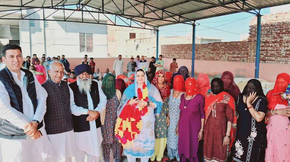 Elect a representative who listens to the voice of the common people: Sarpanch Santosh Bainiwal